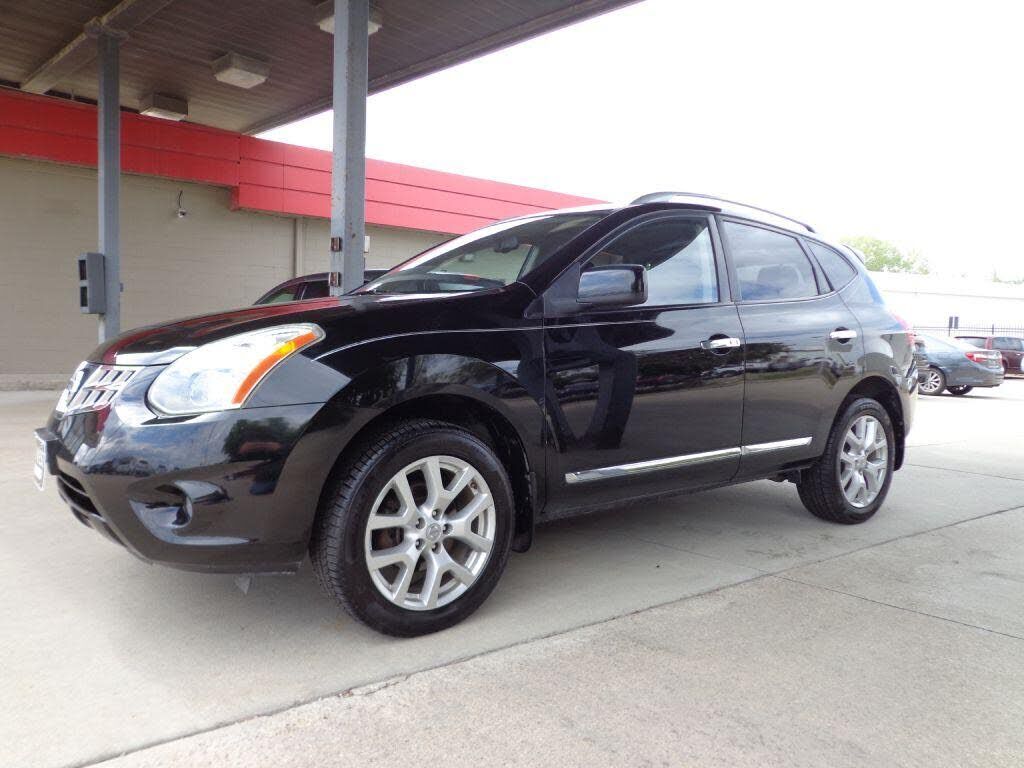 2011 NISSAN Rogue