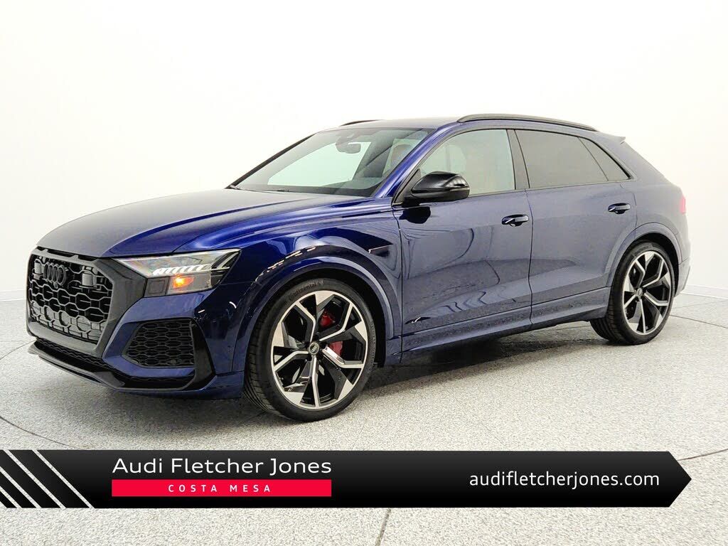 2024 AUDI RS Q8
