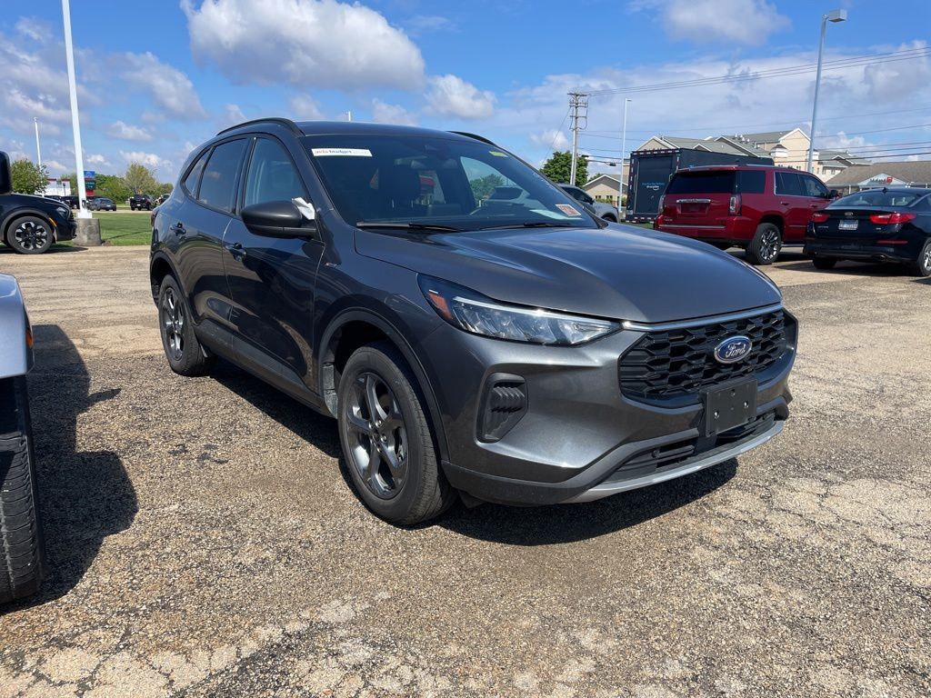 2025 FORD Escape