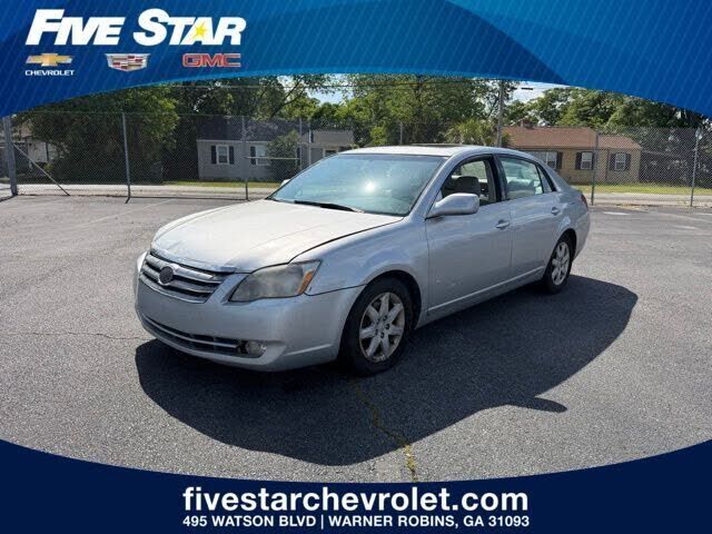 2005 TOYOTA Avalon