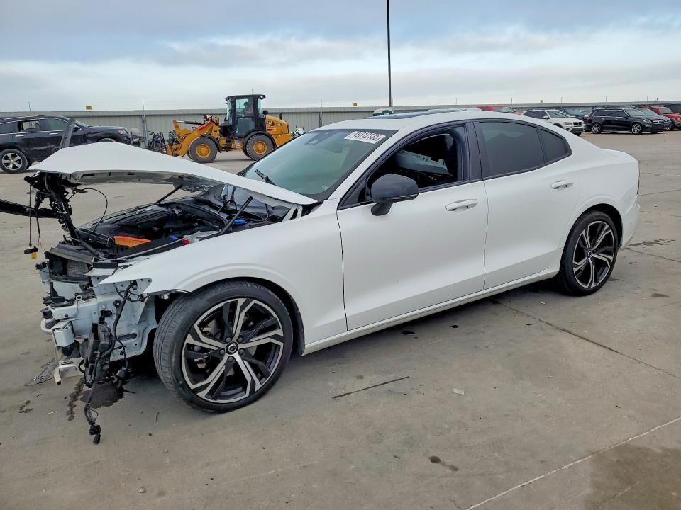 2024 VOLVO S60