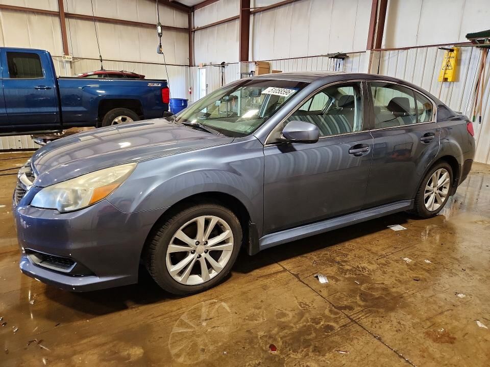 2014 SUBARU Legacy
