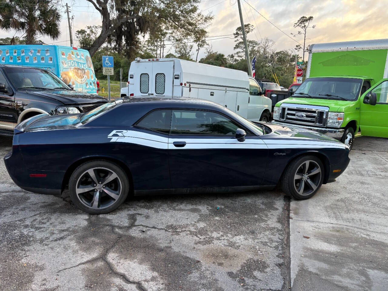 2013 DODGE Challenger