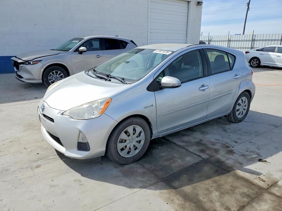 2012 TOYOTA Prius