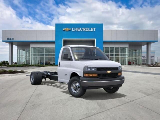 2025 CHEVROLET Express