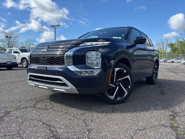 2024 MITSUBISHI Outlander