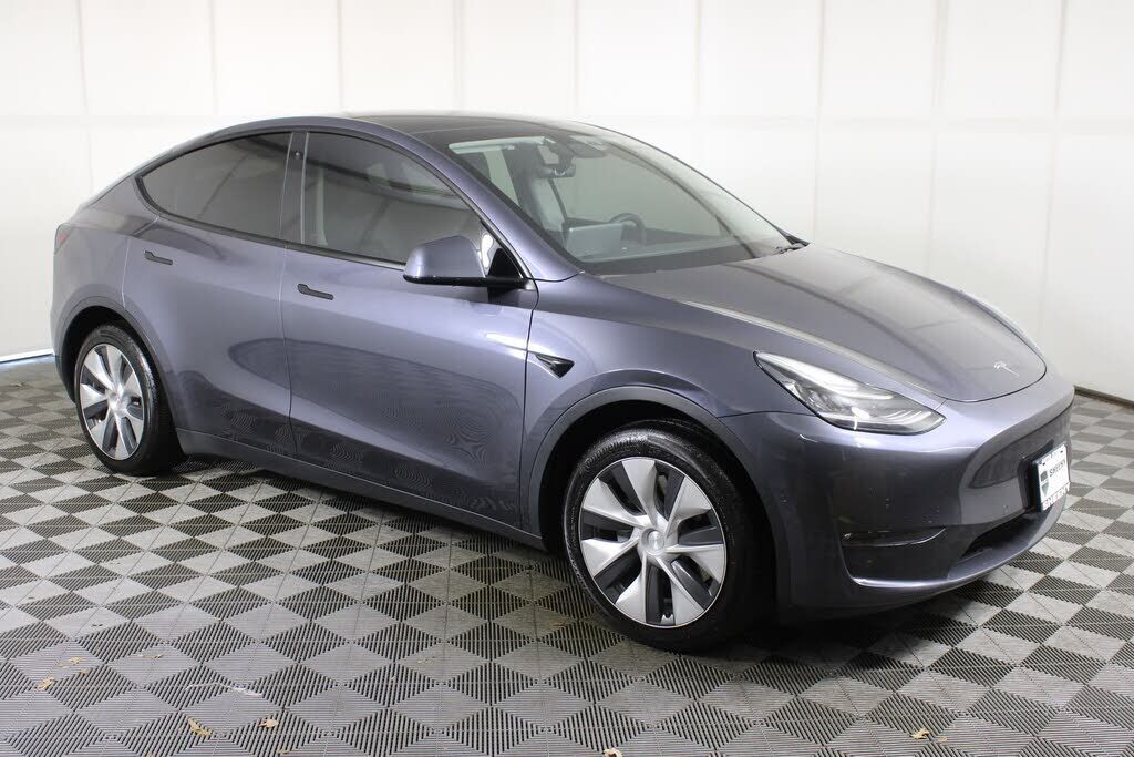 2022 TESLA Model Y
