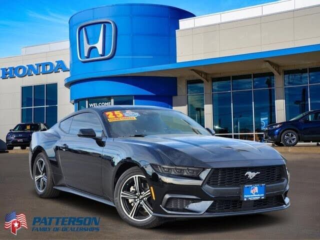 2025 FORD Mustang