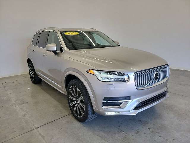 2023 VOLVO XC90