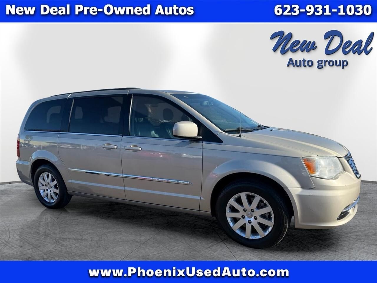 2014 CHRYSLER Town and Country