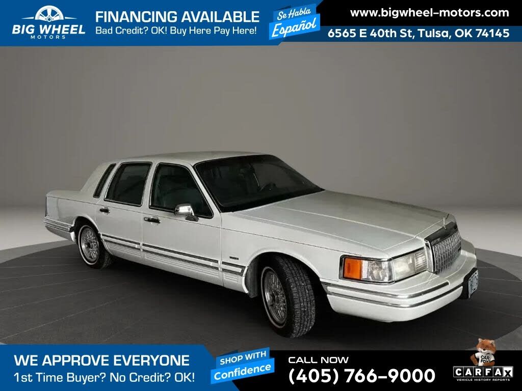 1994 LINCOLN Town Car