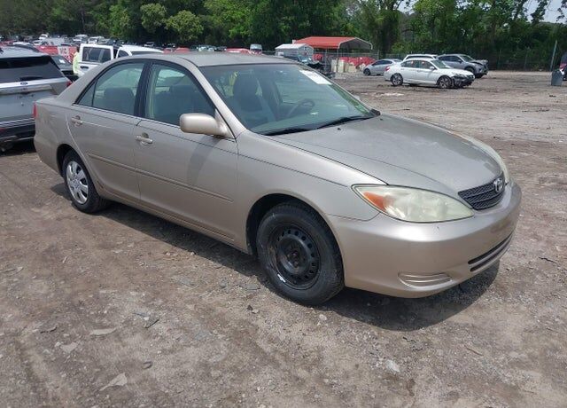 2004 TOYOTA Camry