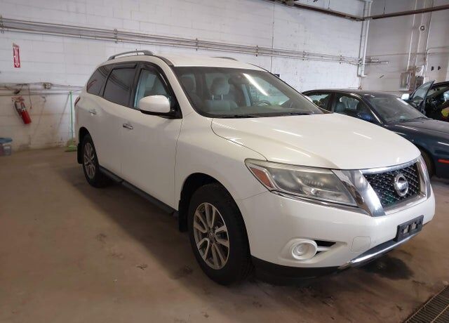 2014 NISSAN Pathfinder