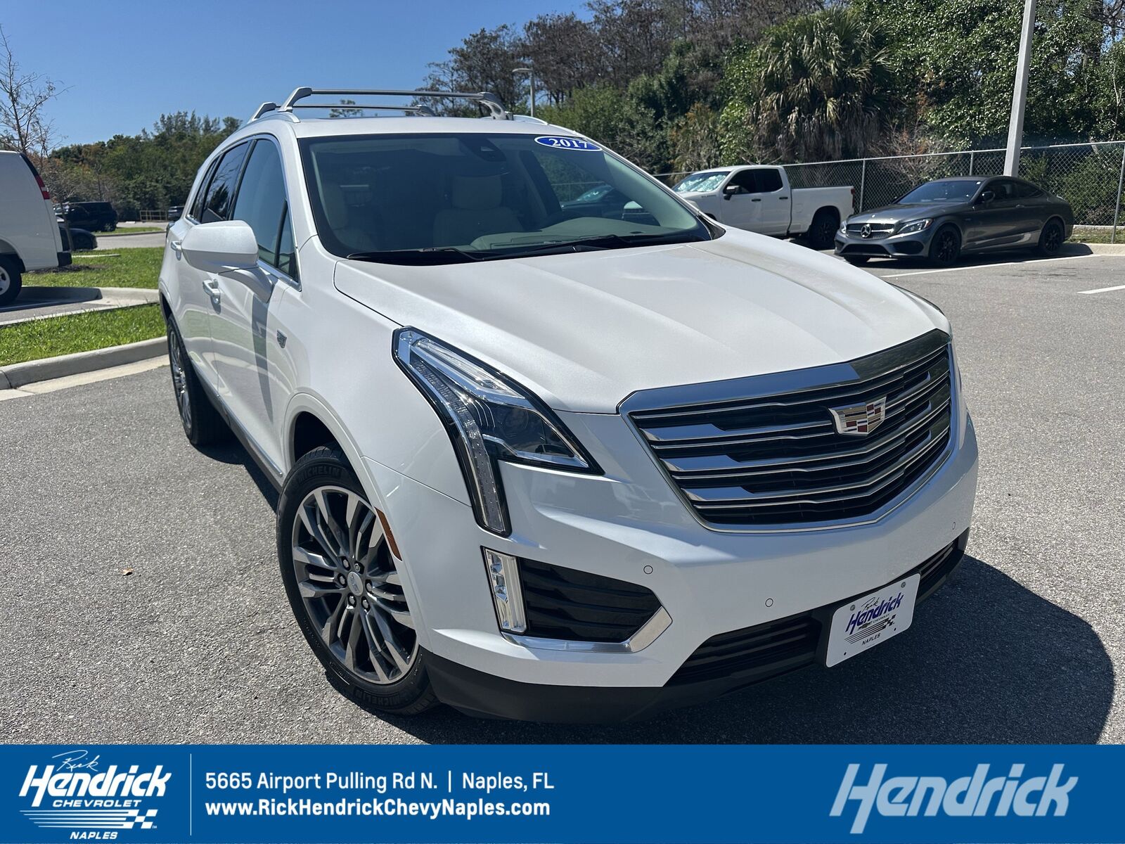 2017 CADILLAC XT5