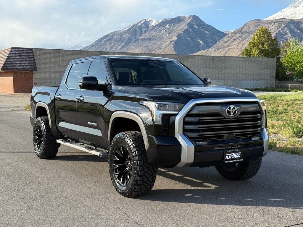2023 TOYOTA Tundra