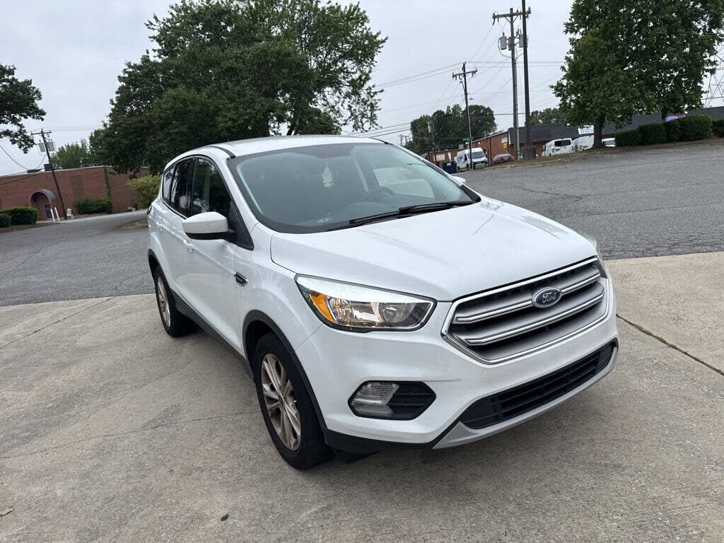 2017 FORD Escape