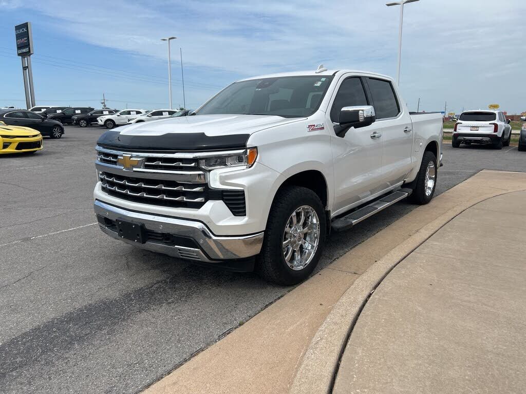 2025 CHEVROLET Silverado