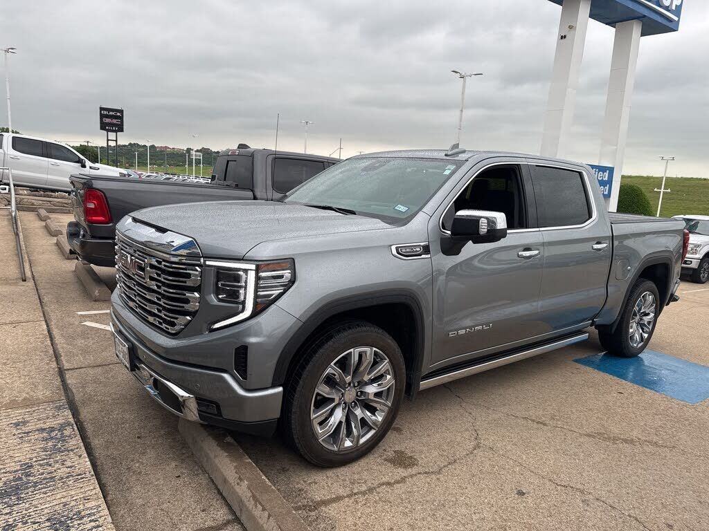 2023 GMC Sierra