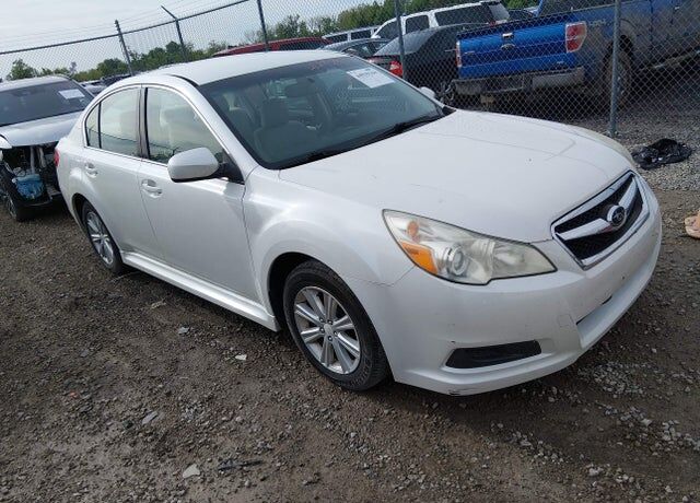 2012 SUBARU Legacy