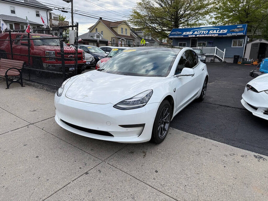 2020 TESLA Model 3