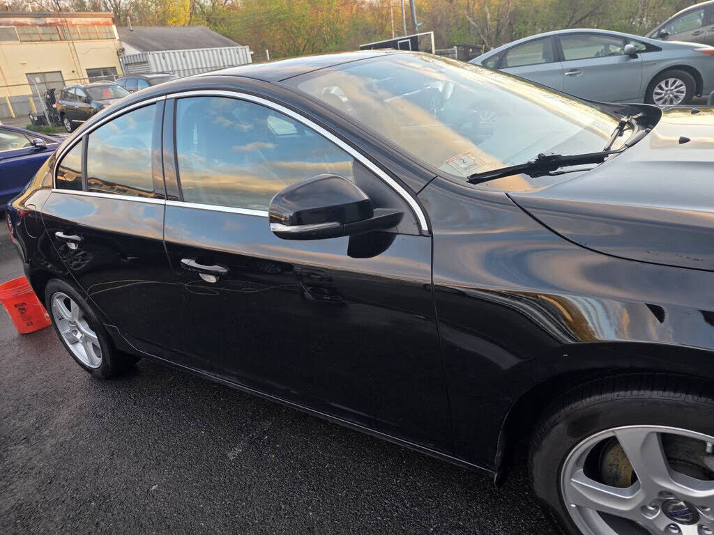 2013 VOLVO S60