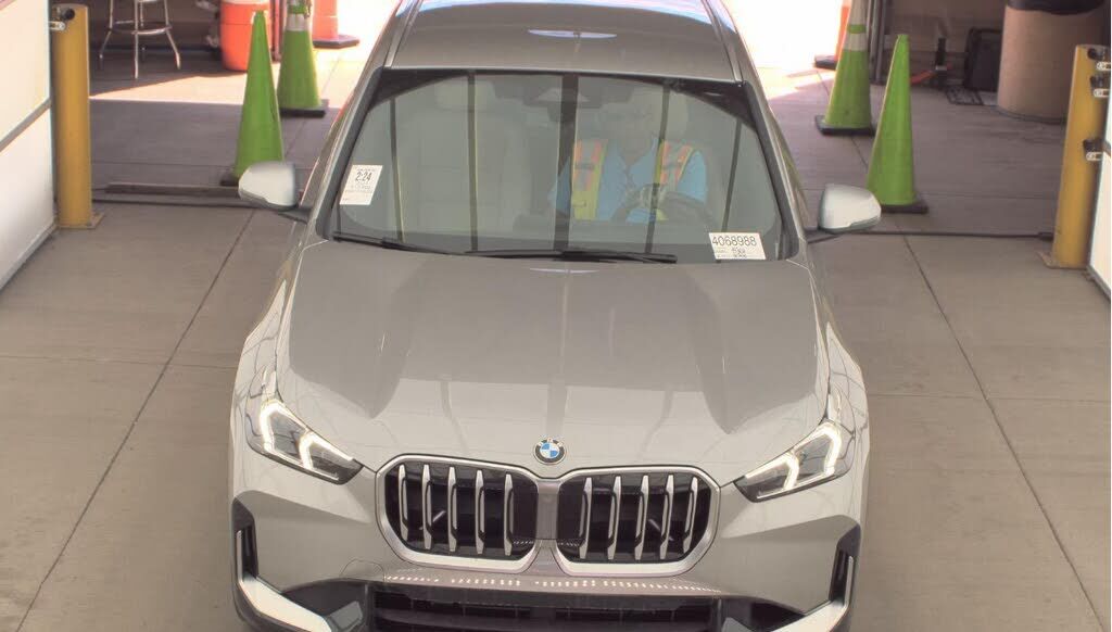 2024 BMW X1
