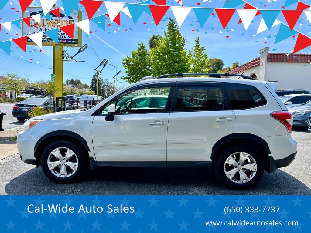 2014 SUBARU Forester