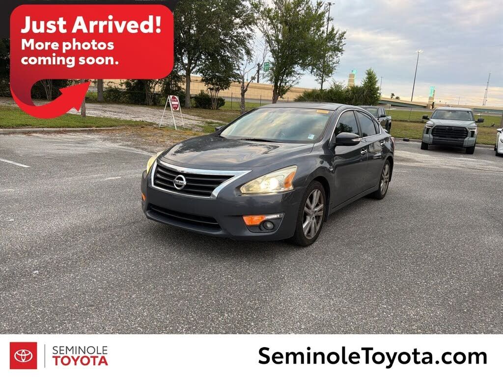 2013 NISSAN Altima