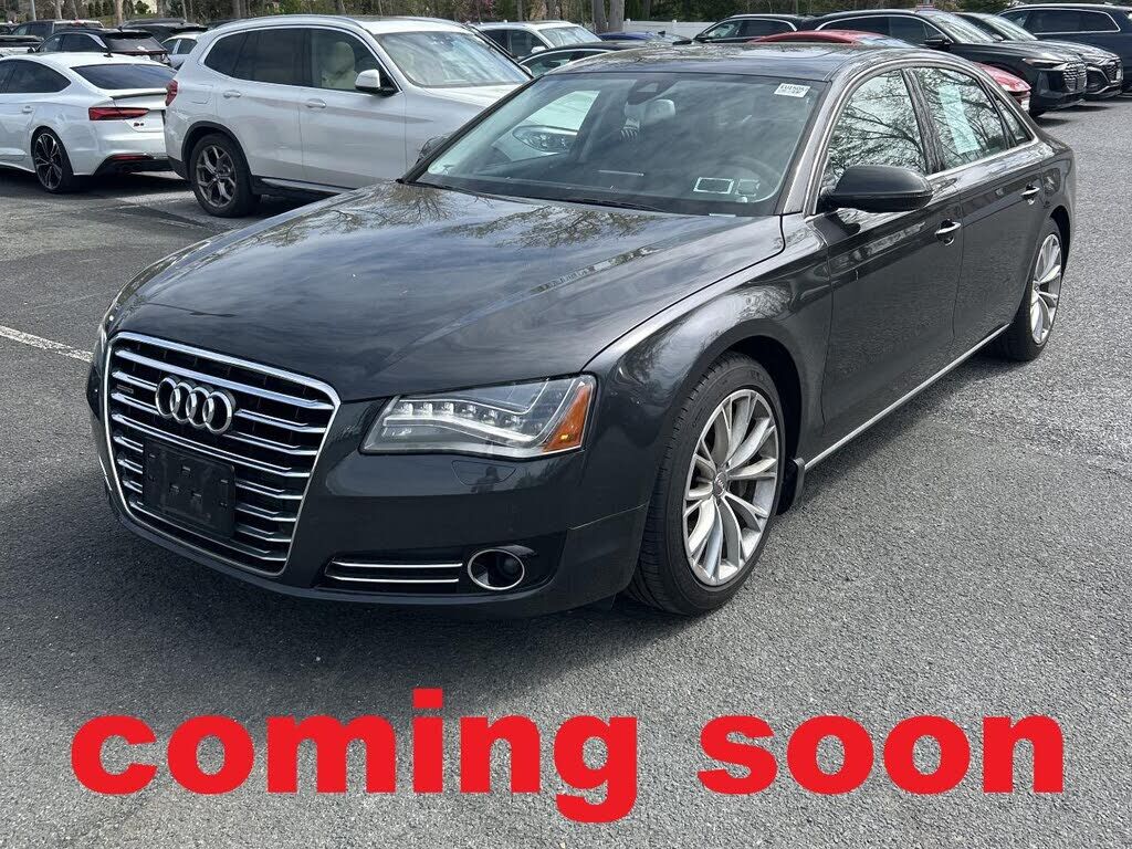2011 AUDI A8