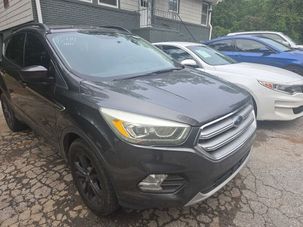 2017 FORD Escape