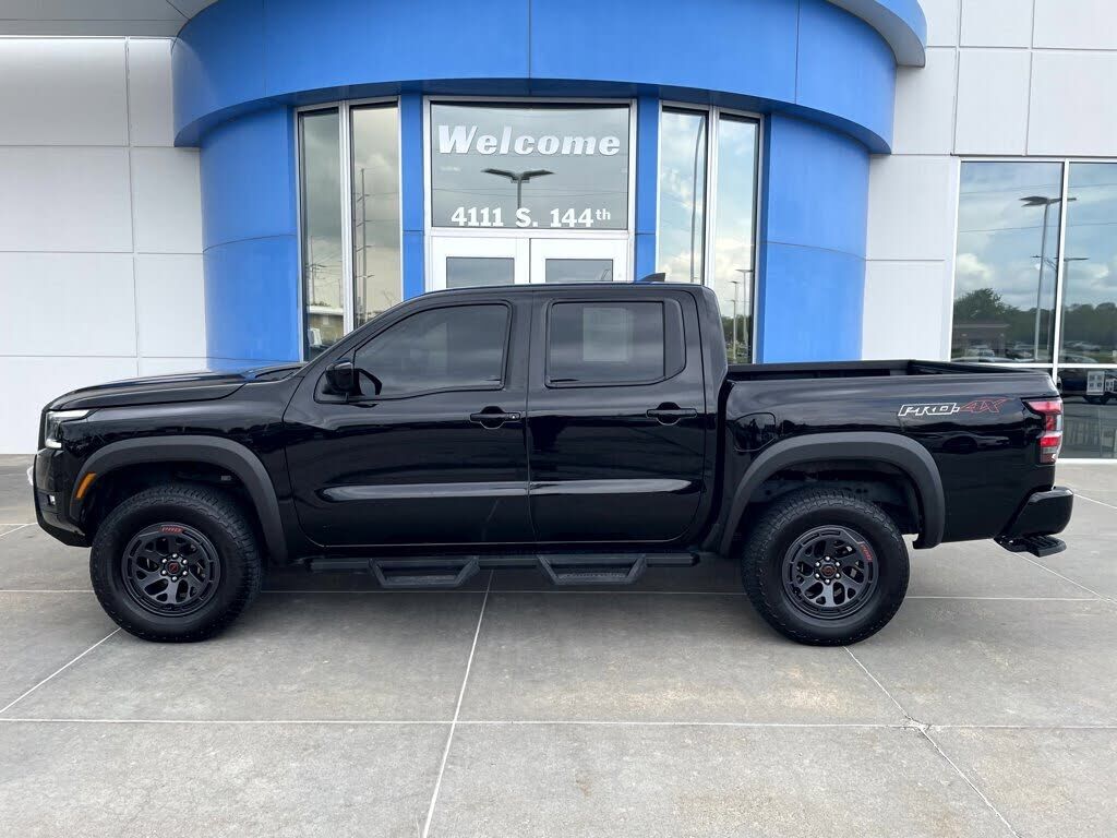 2025 NISSAN Frontier