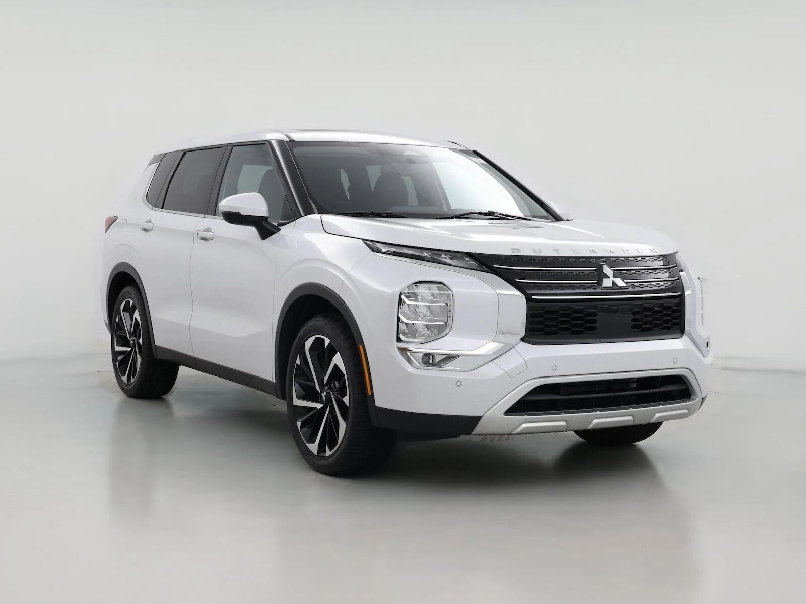 2023 MITSUBISHI Outlander