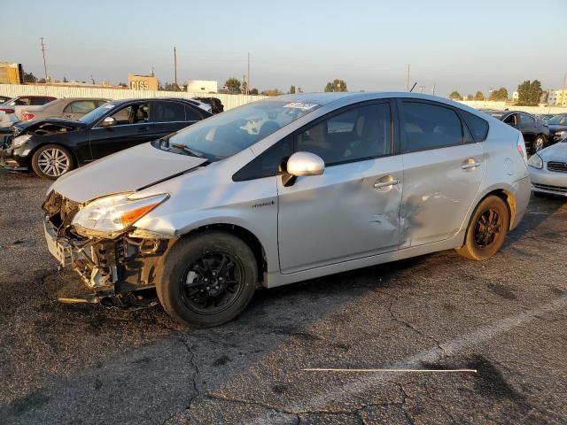 2015 TOYOTA PRIUS
