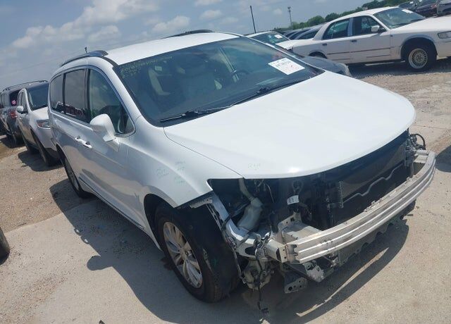 2018 CHRYSLER Pacifica