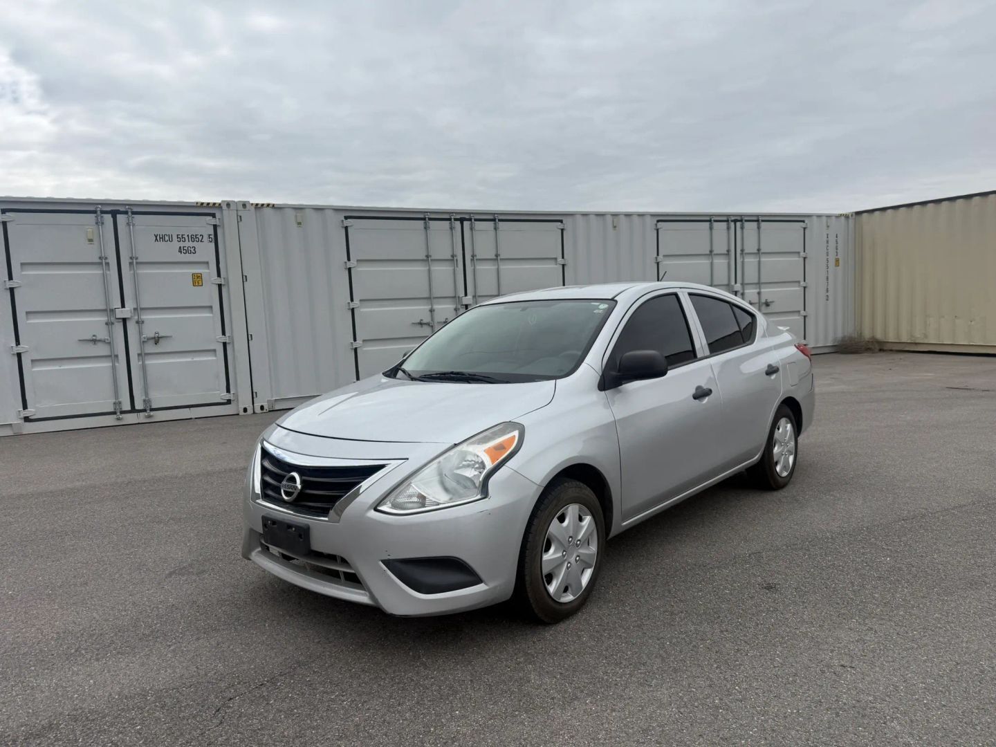 2015 NISSAN Versa