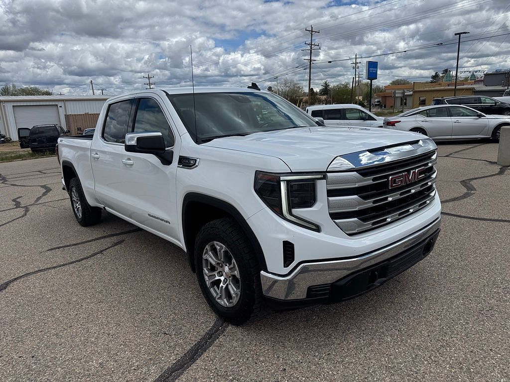 2023 GMC Sierra