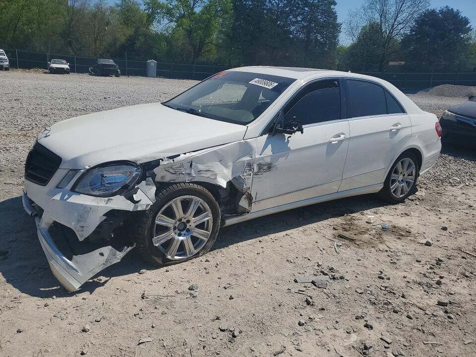 2013 MERCEDES-BENZ E-Class