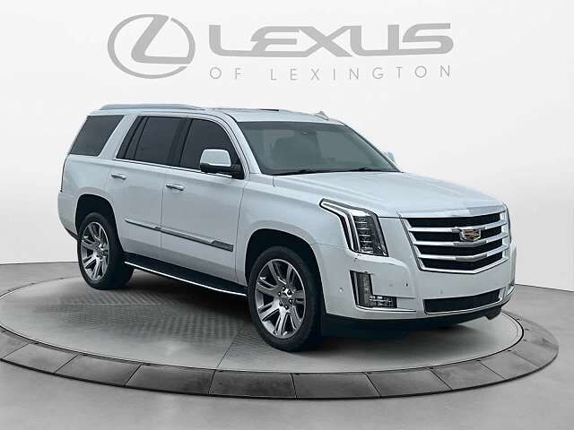 2017 CADILLAC Escalade