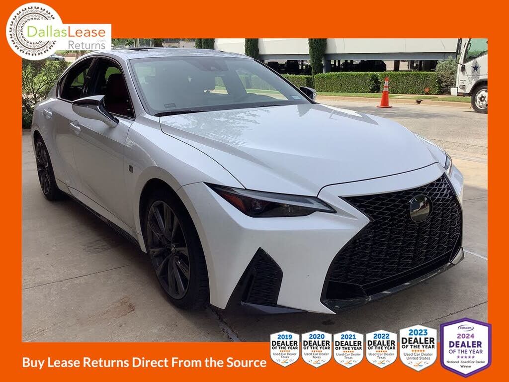 2023 LEXUS IS