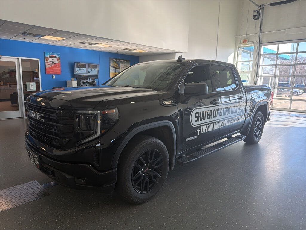 2023 GMC Sierra