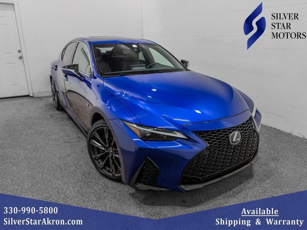 2023 LEXUS IS