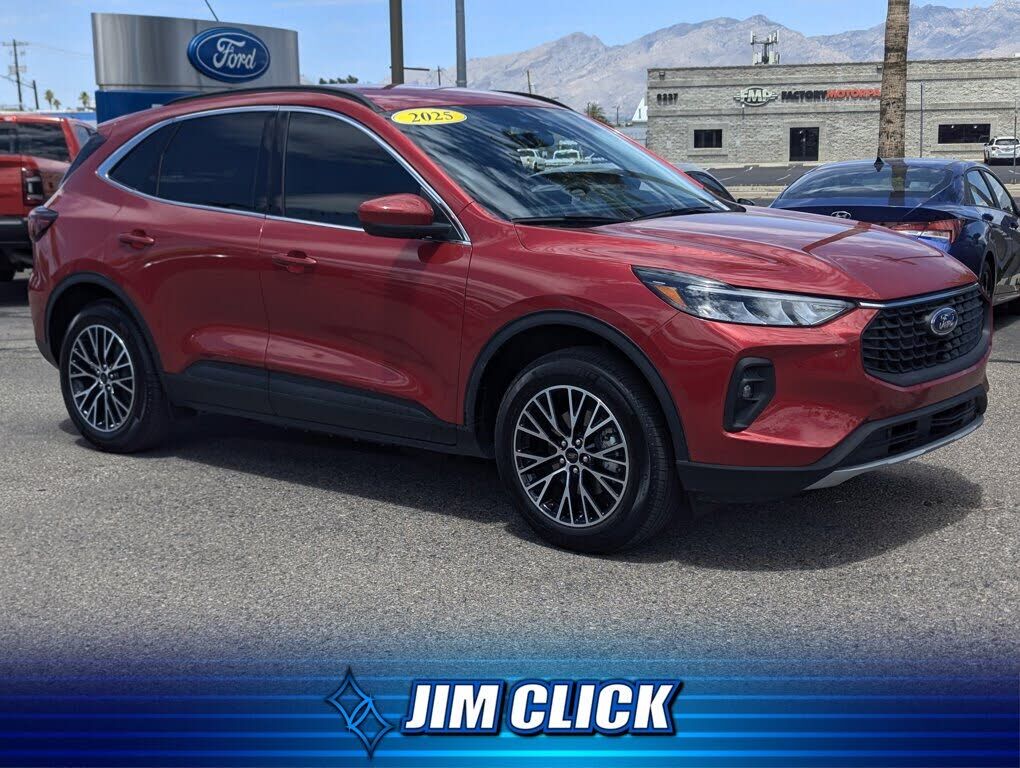 2025 FORD Escape