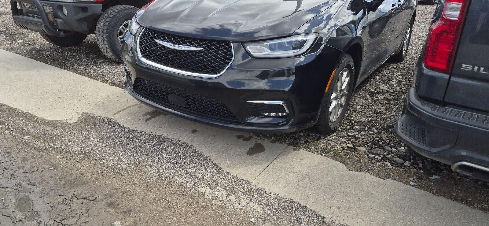 2023 CHRYSLER Pacifica