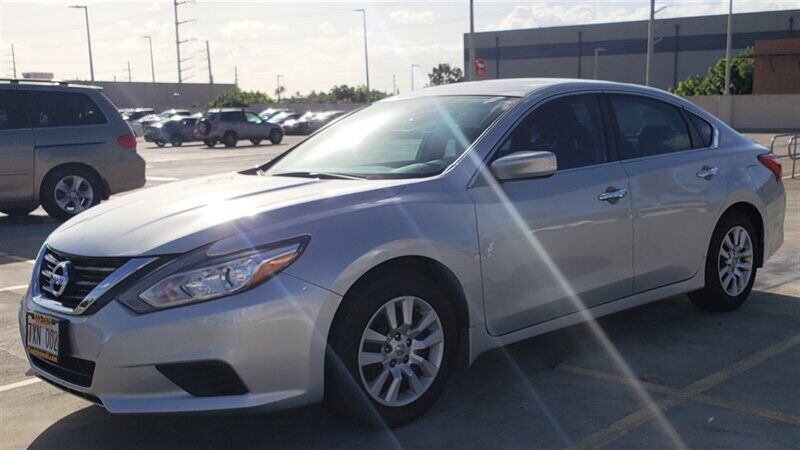 2017 NISSAN Altima