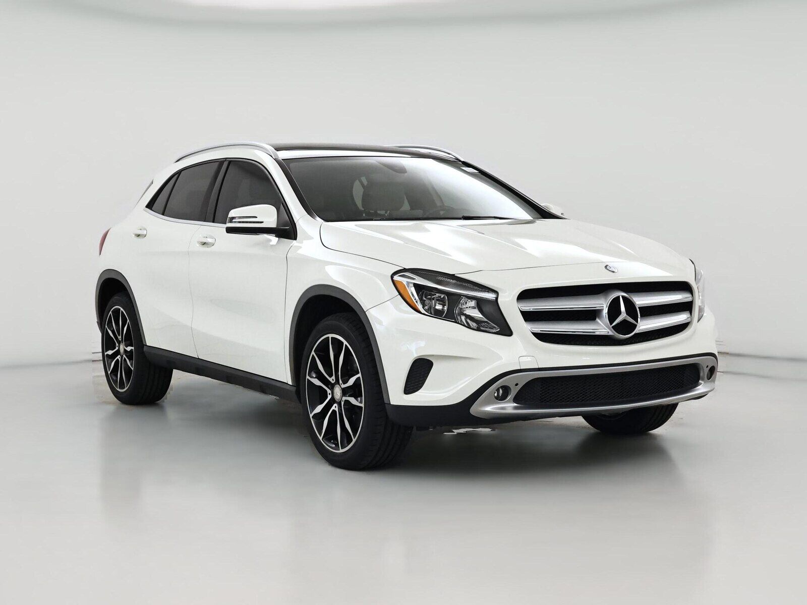 2016 MERCEDES-BENZ GLA-Class