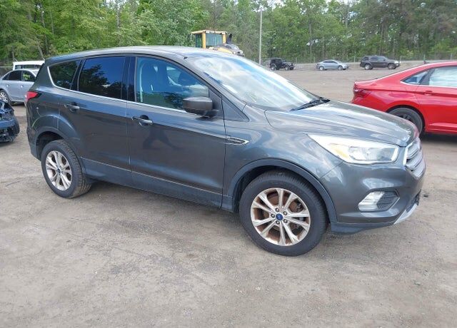 2017 FORD Escape