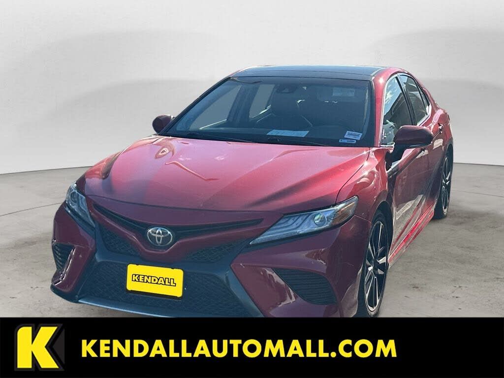 2019 TOYOTA Camry