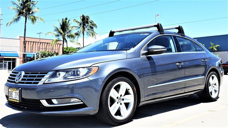 2013 VOLKSWAGEN Passat