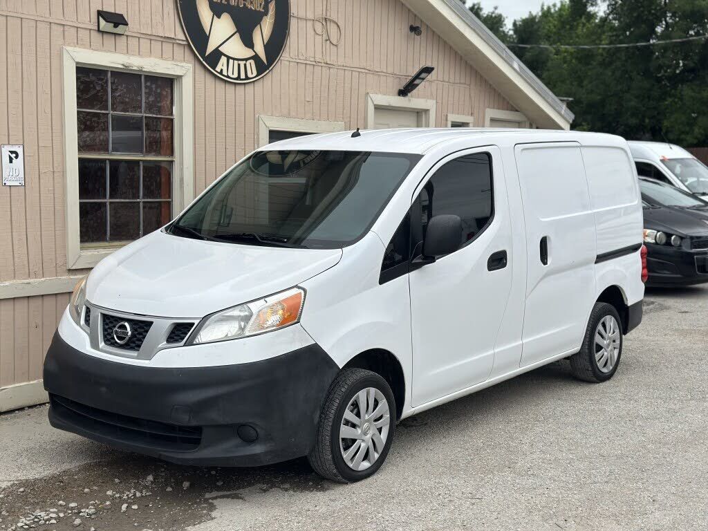 2015 NISSAN NV200