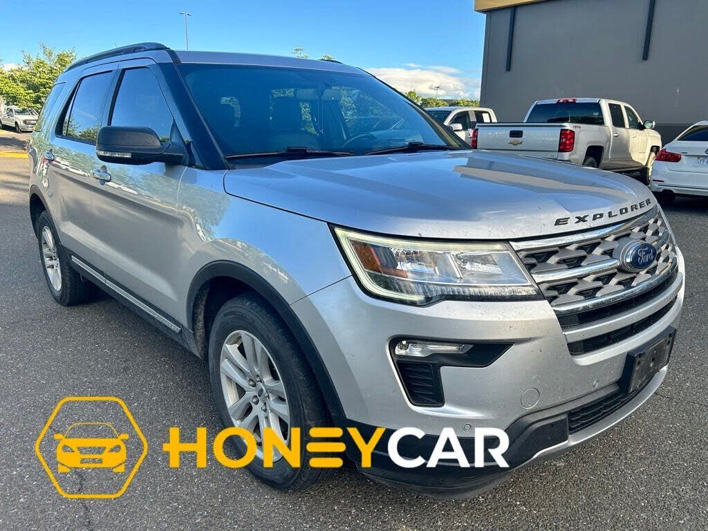 2018 FORD Explorer